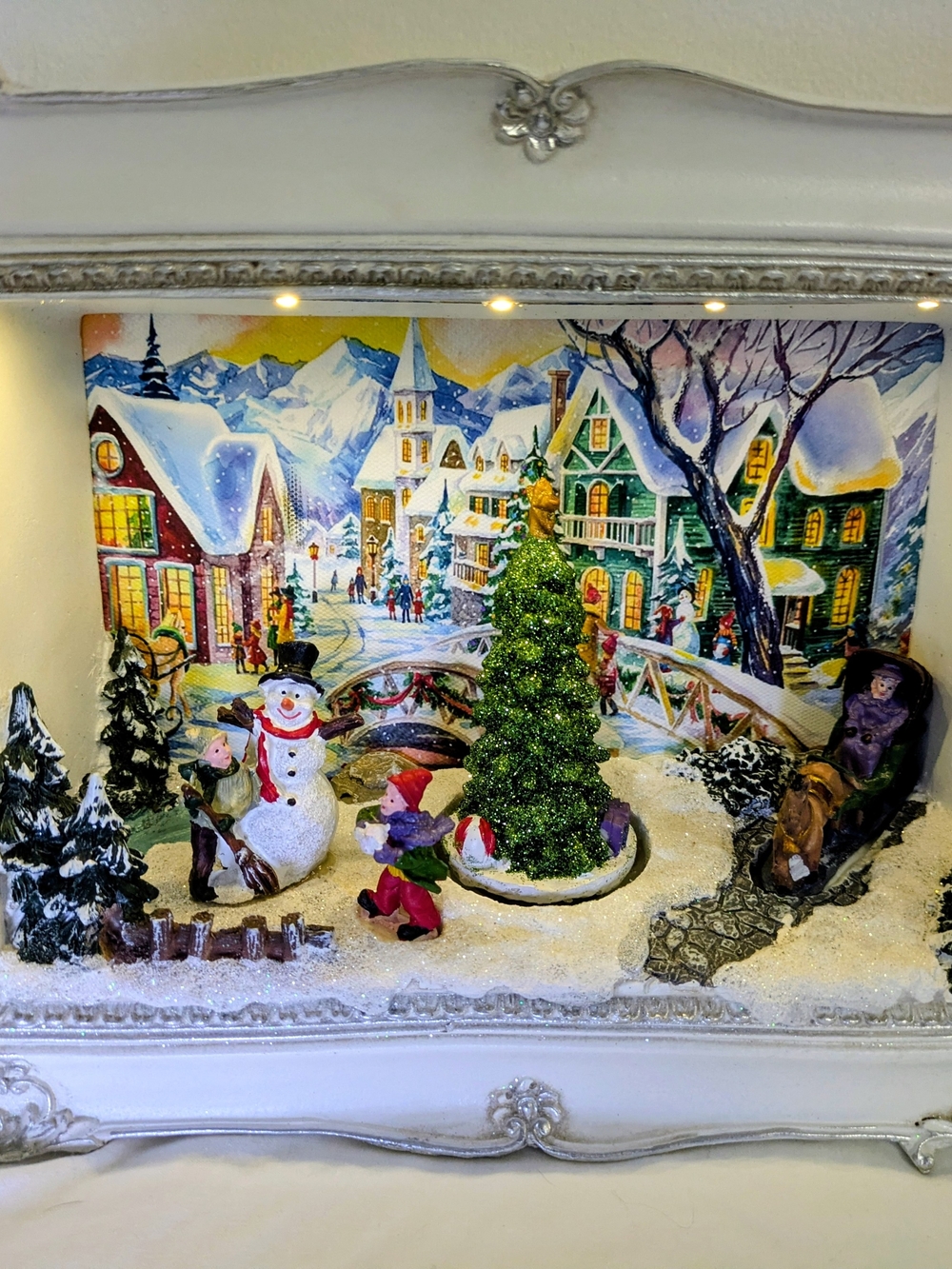 Source Unknown Green Glitter Christmas Tree Snowman Lighted Holiday Village